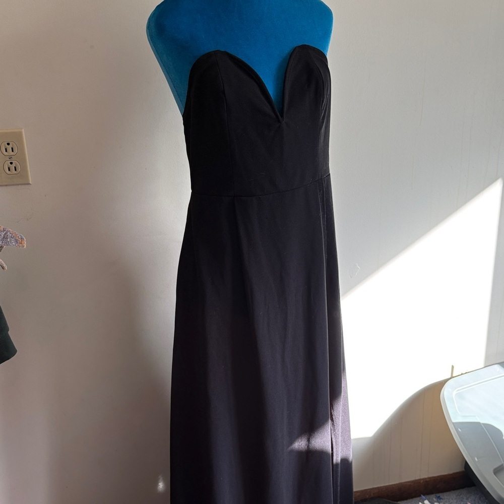Strapless Black Evening Gown - Classic Sweetheart Neck